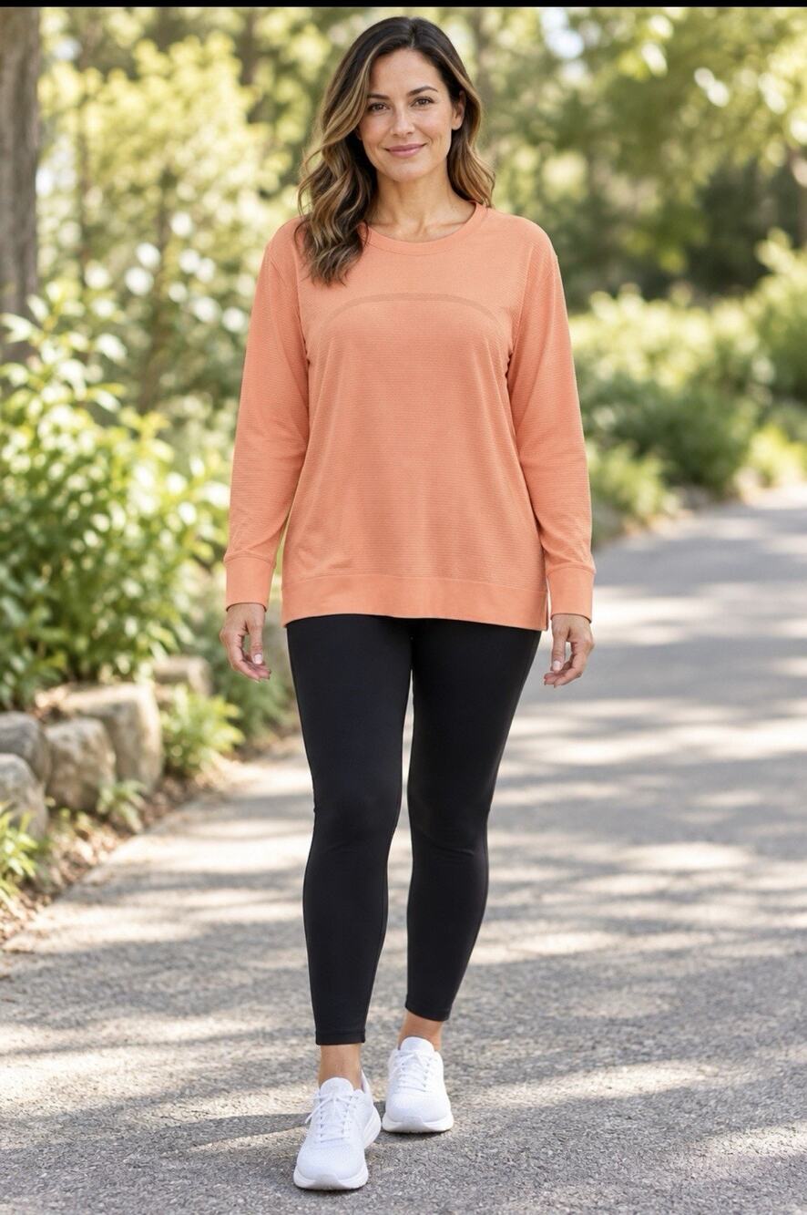Lululemon Womens Coral Orange Long Sleeve Crew Neck Athletic Shirt Relaxed Fit